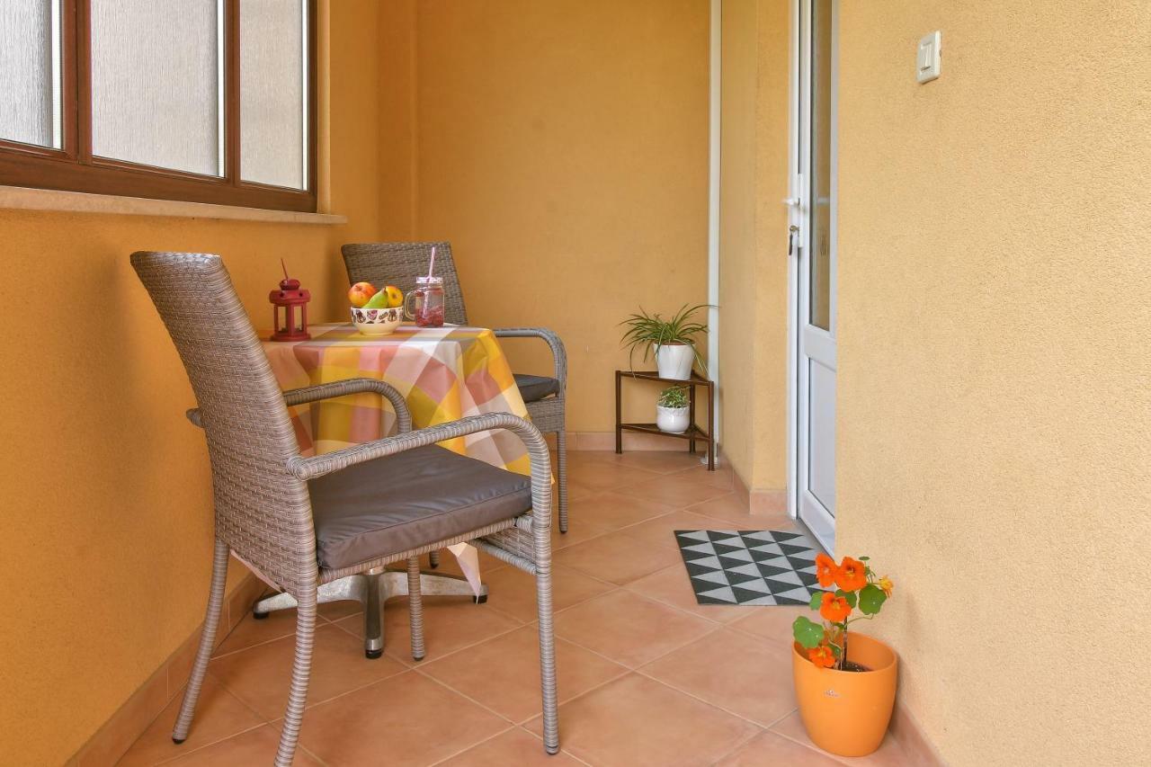 Apartment Borik Pula Exterior photo
